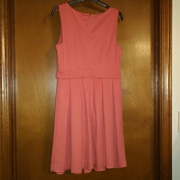 Dress - Picture 4 of 4